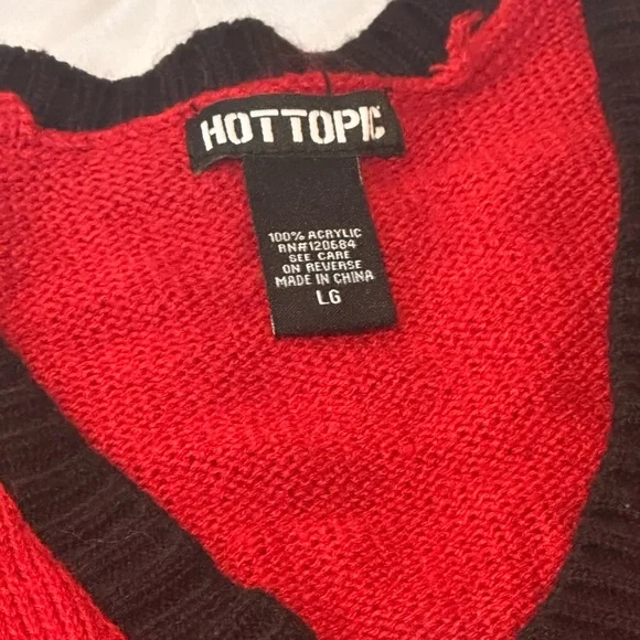 Hot Topic, large, red and black long sleeve sweater - Picture 4 of 4